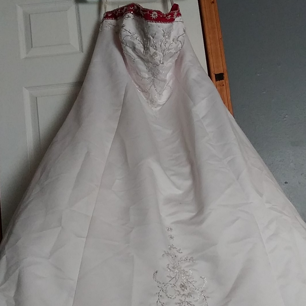 Wedding dress